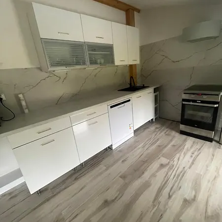 Apartament Słoneczna Dolina Magurki Bania Jacuzzi Balia Ogrodowa Szczyrk-wilkowice *