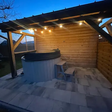 Sloneczna Dolina Magurki Bania Jacuzzi Balia Ogrodowa シュチルク