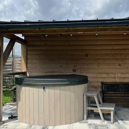 アパート Sloneczna Dolina Magurki Bania Jacuzzi Balia Ogrodowa